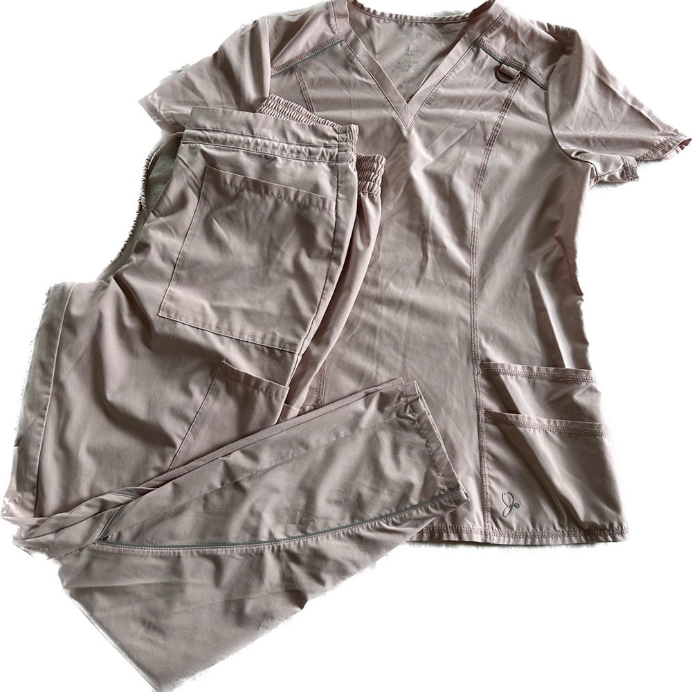 Pink Jaanuu Women’s Scrub small Top and medium Pant Set